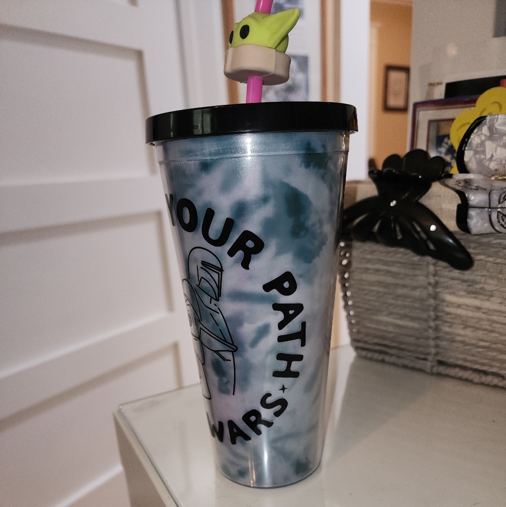 Star Wars Baby Yoda Tumbler with Straw NWT - Picture 4 of 9
